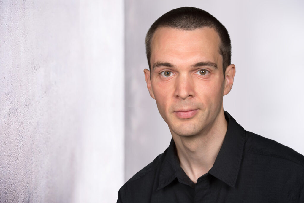 Dr. Albert Braeuning
